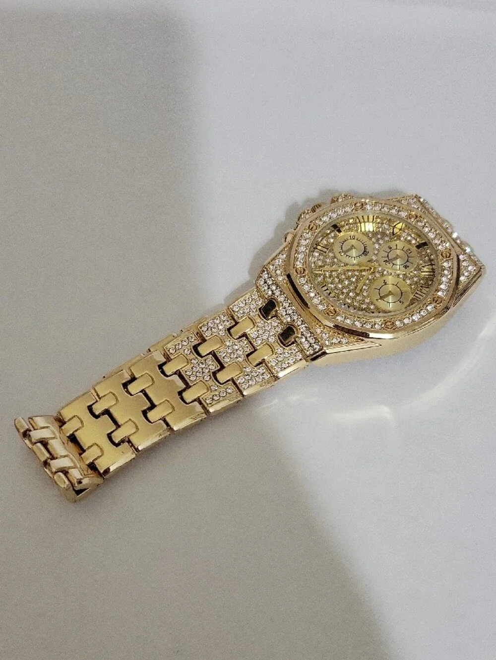 Gold-tone Crystal Pave Men's Or Women's  Watch